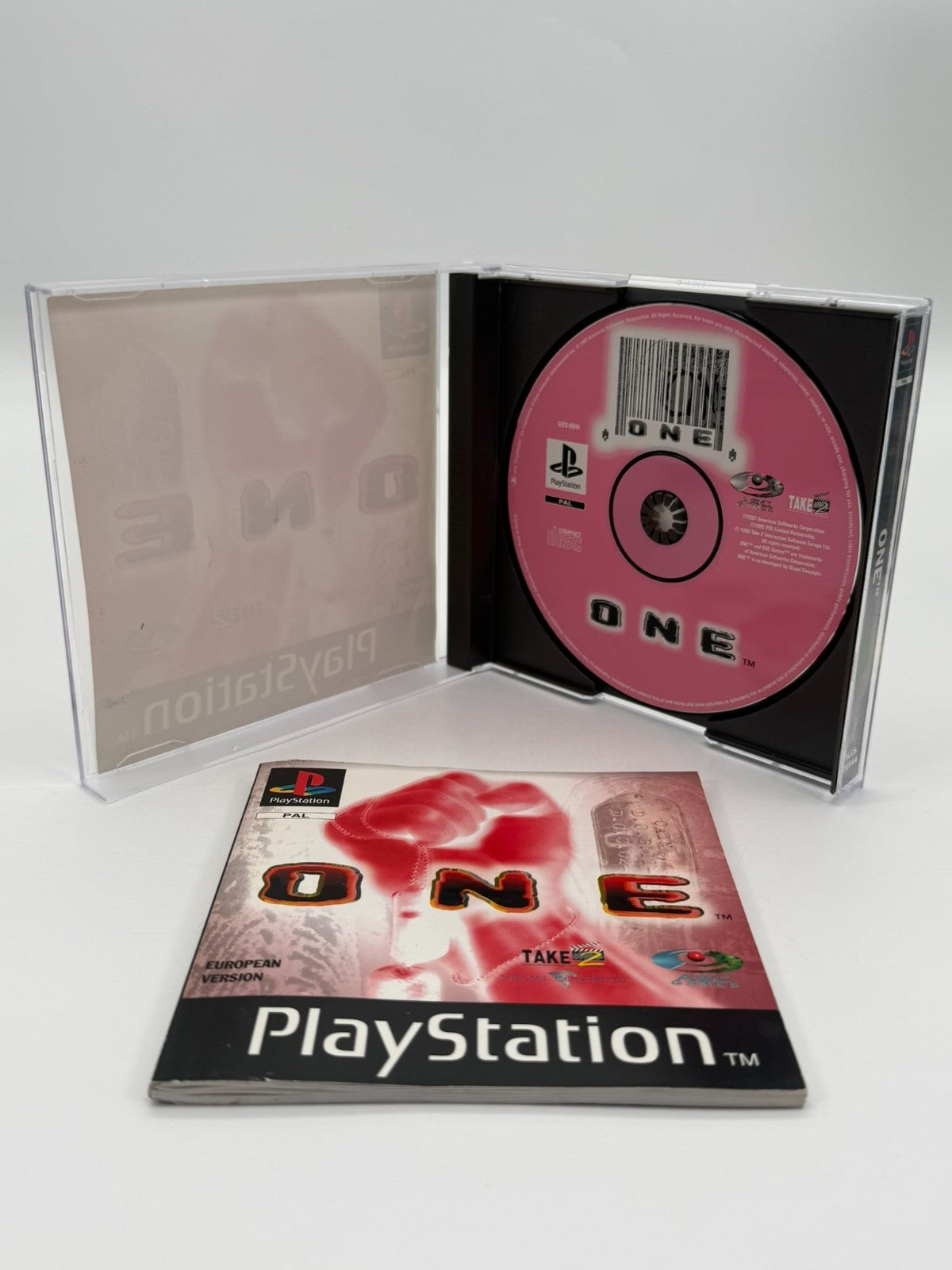 Une Sony Playstation 1 bon état CIB