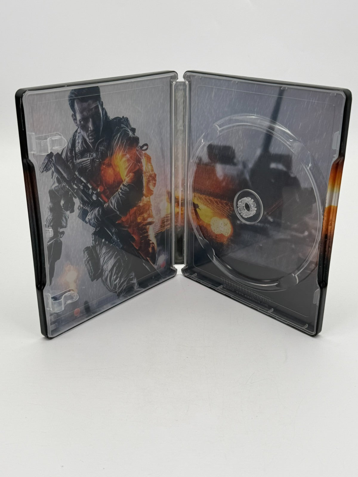Battlefield 4 Steelbook bon état sans jeu