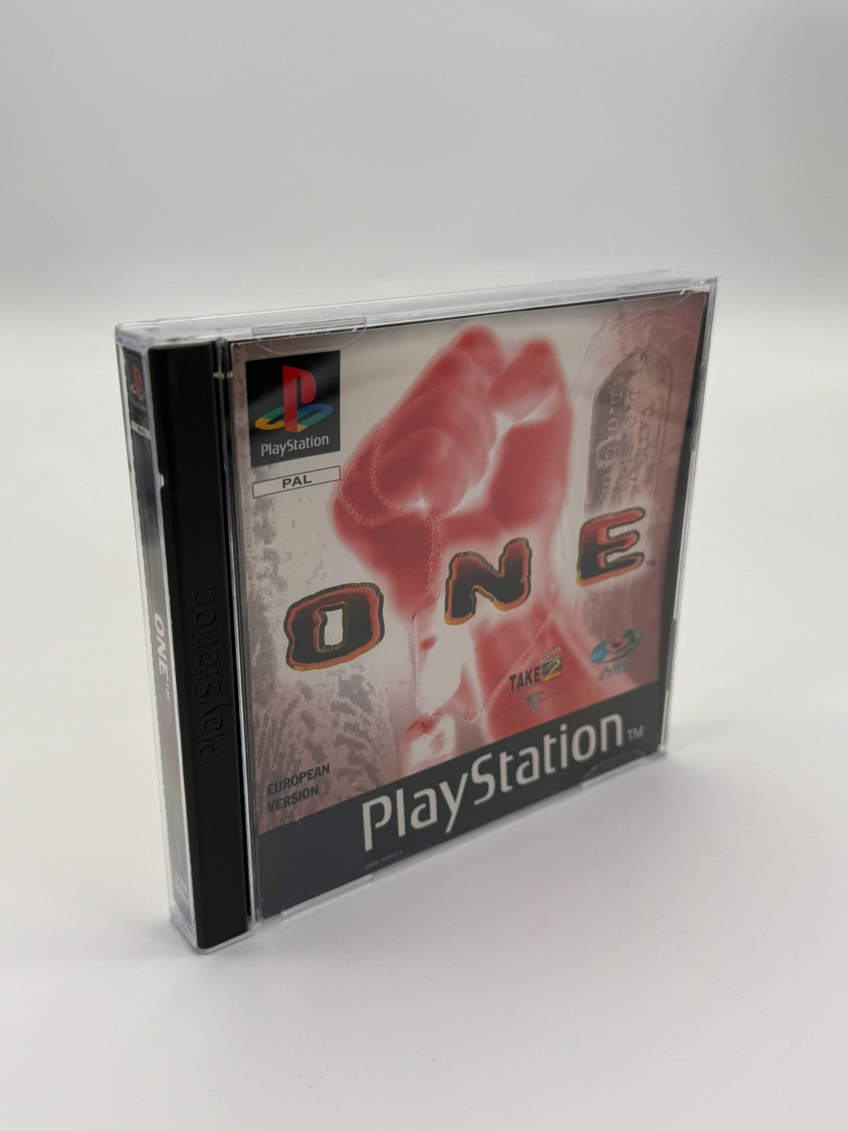 Une Sony Playstation 1 bon état CIB