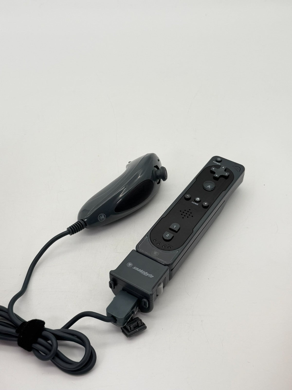 Snakebyte Nintendo Wii Remote mit Nunchuk guter Zustand