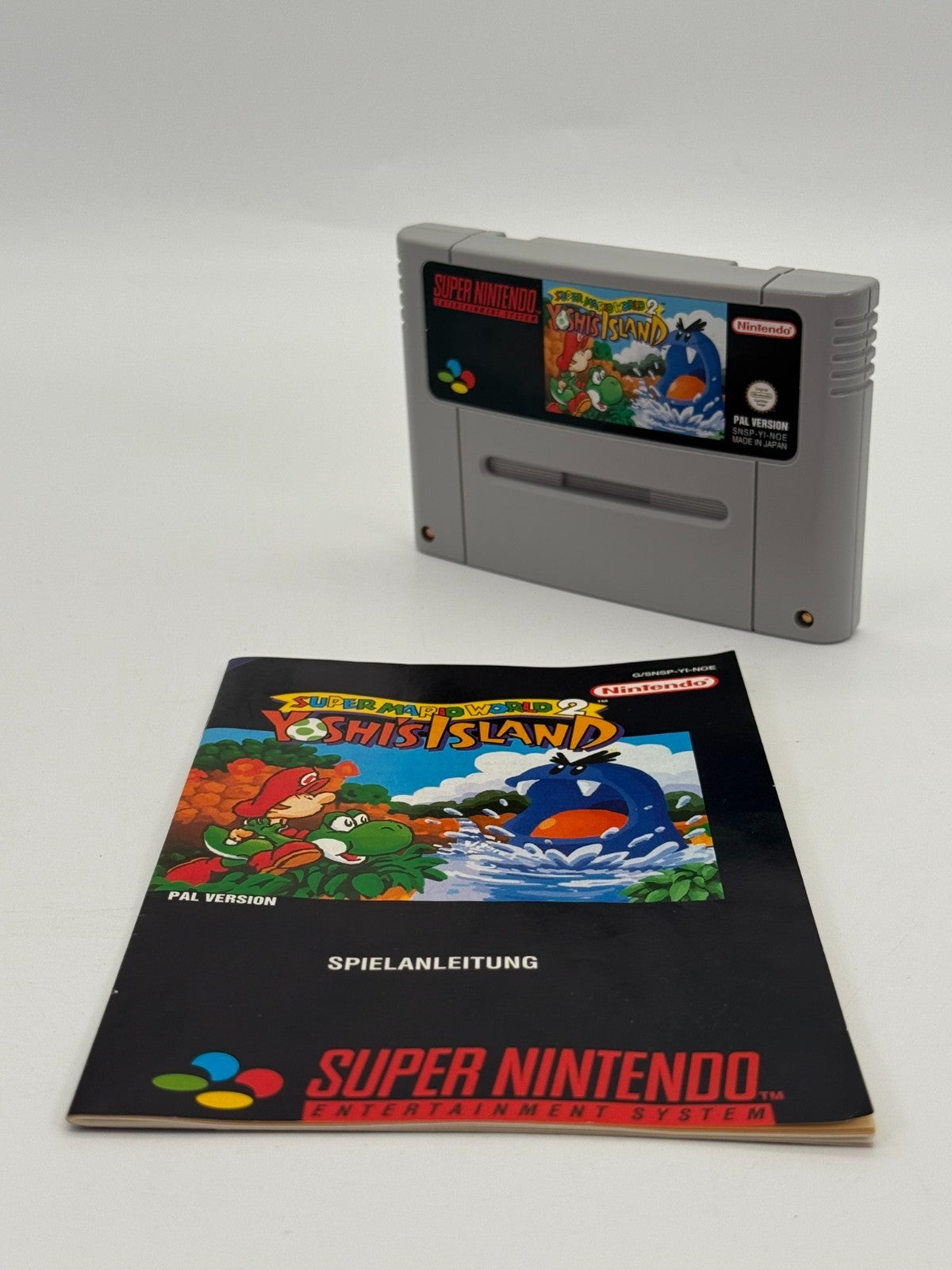 Super Mario World 2 Yoshi's Island SNES Super Nintendo with Manual
