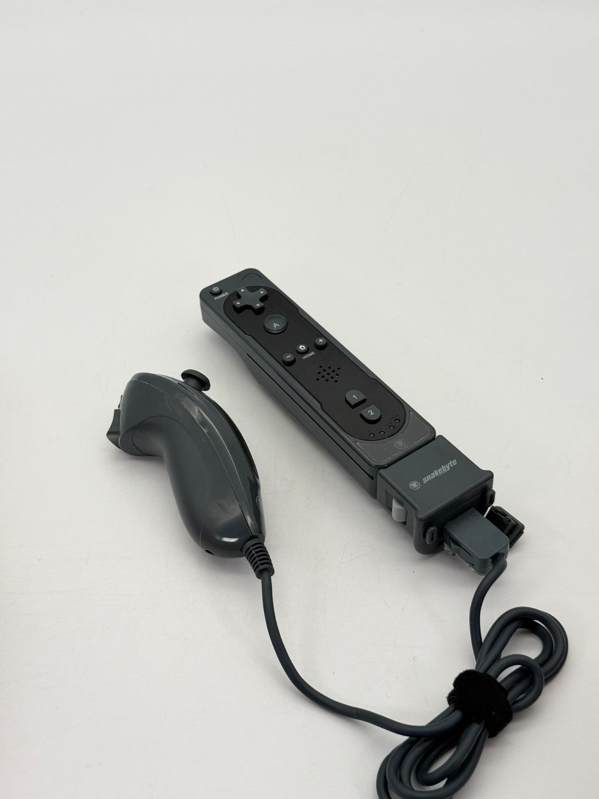 Snakebyte Nintendo Wii Remote mit Nunchuk guter Zustand