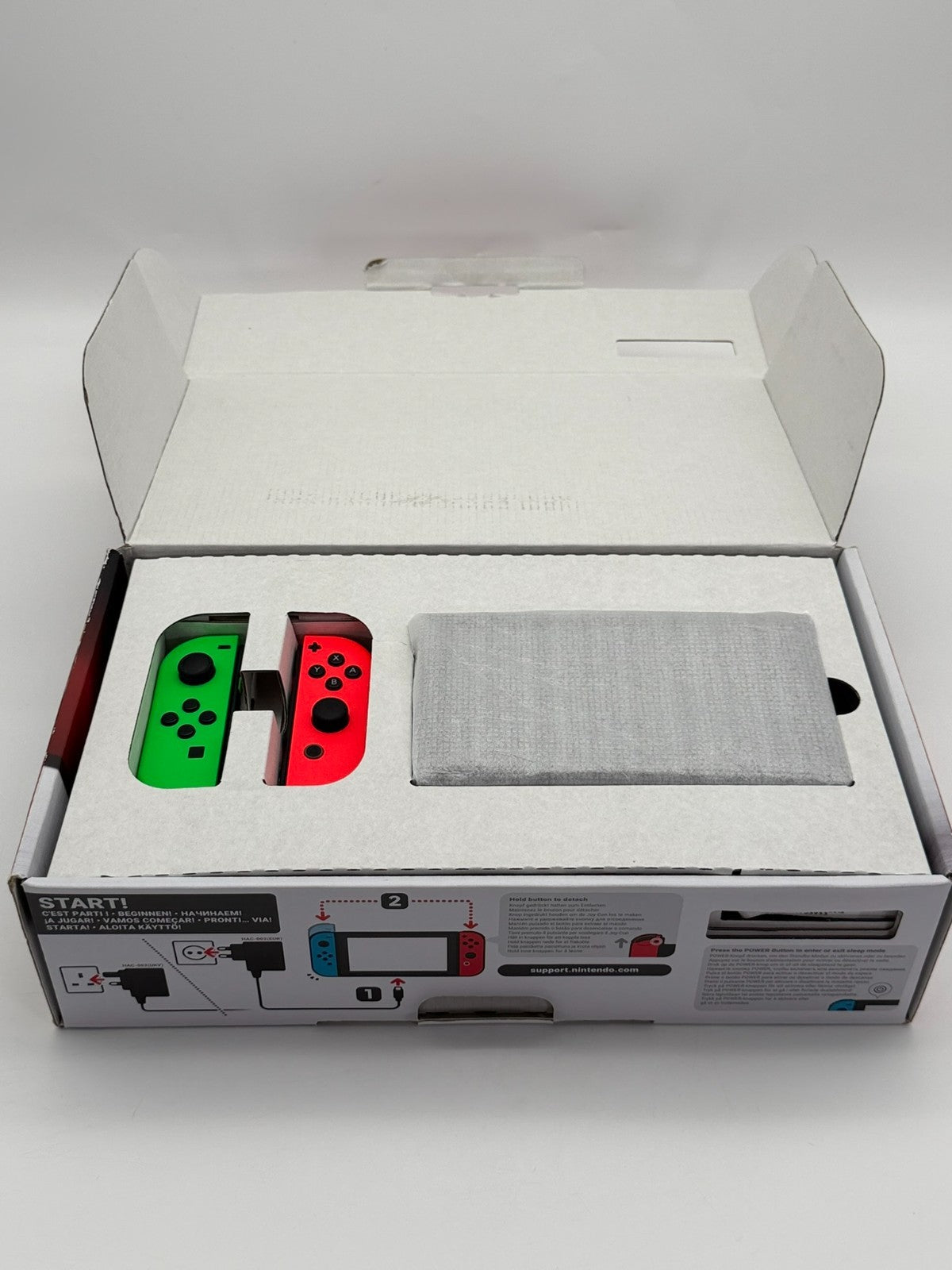 Nintendo Switch V1 Konsole Grün Rot guter Zustand mit Originalverpackung