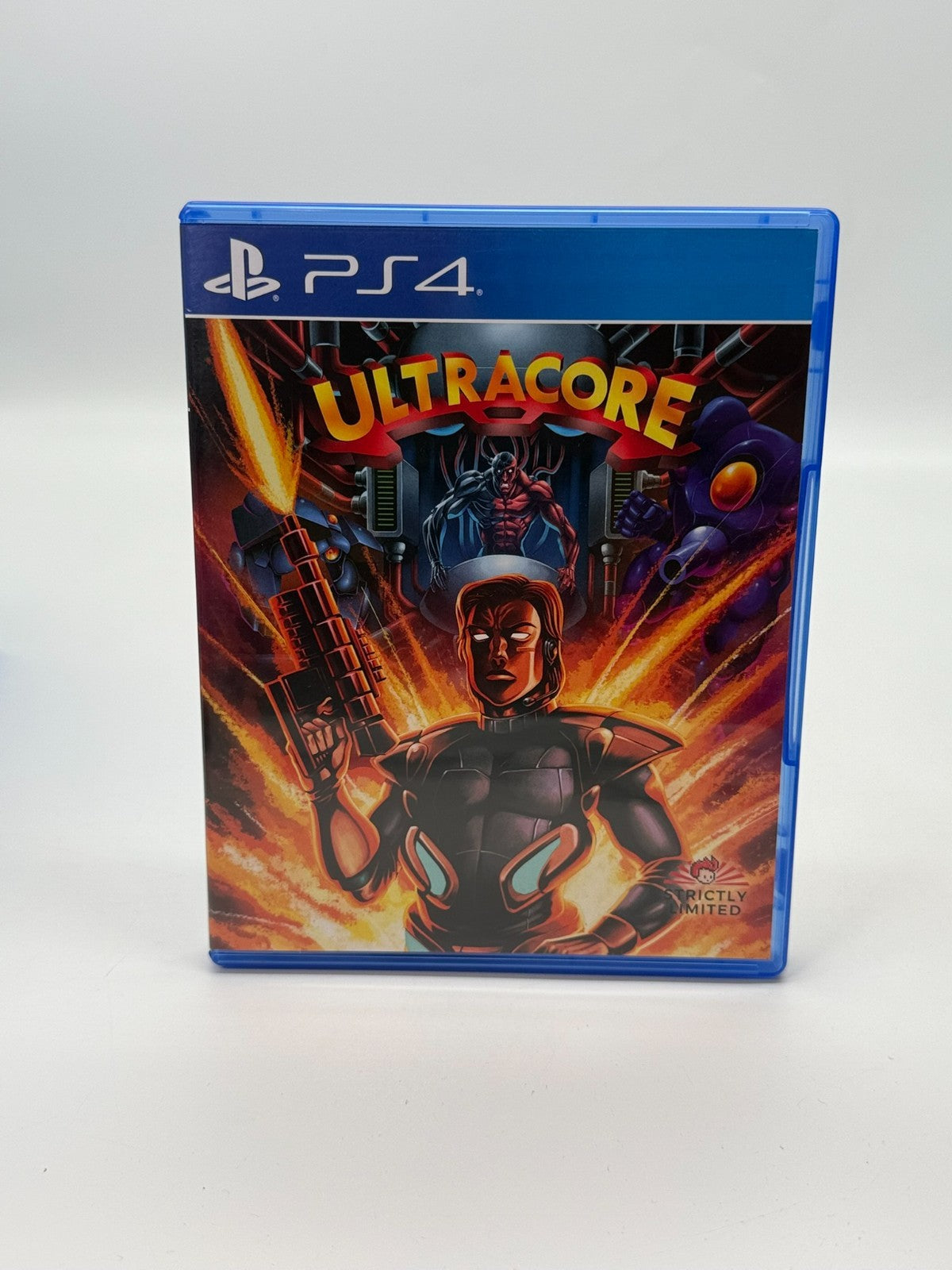 Ultracore Sony Playstation 4 Neuwertiger Zustand CIB OVP
