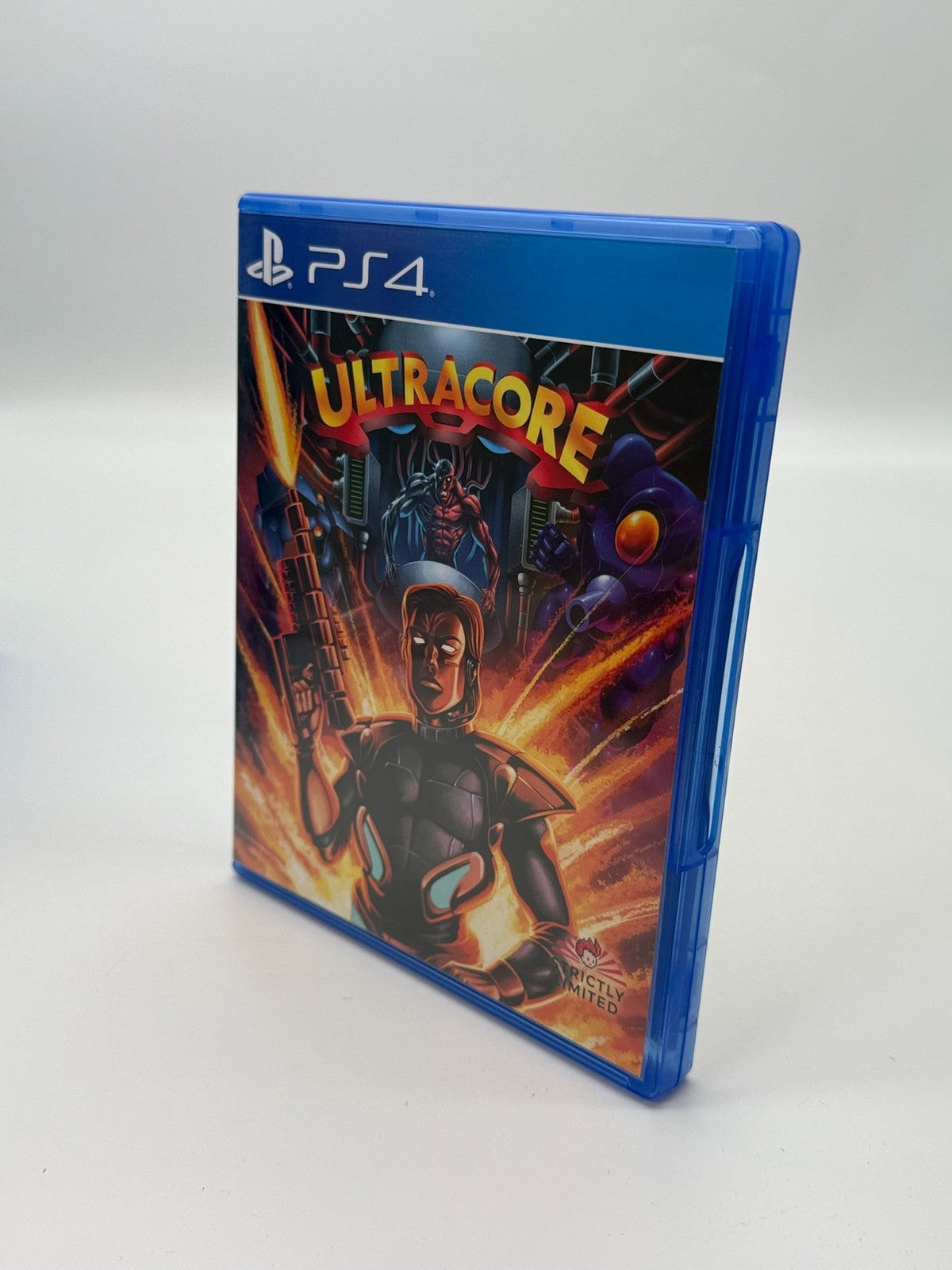 Ultracore Sony Playstation 4 Neuwertiger Zustand CIB OVP
