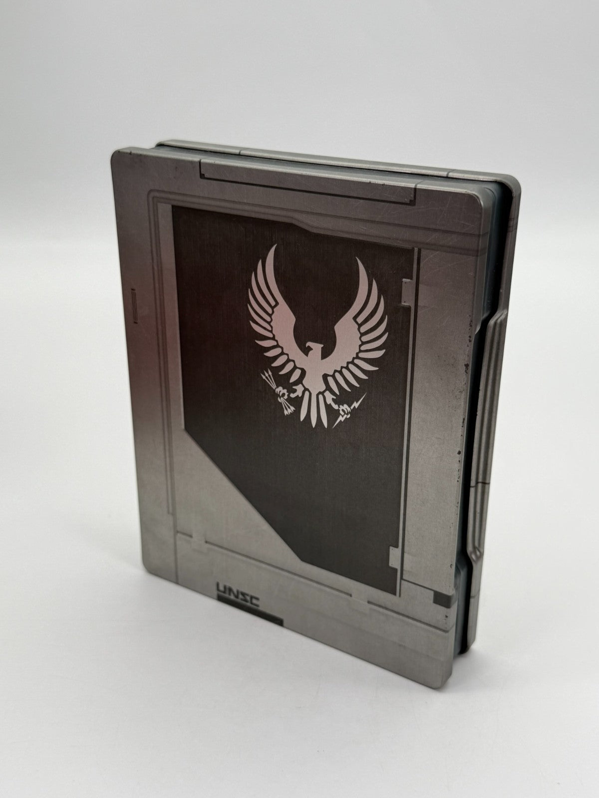 Halo 5 Guardians Limited Edition Steelbook Microsoft Xbox One with Game