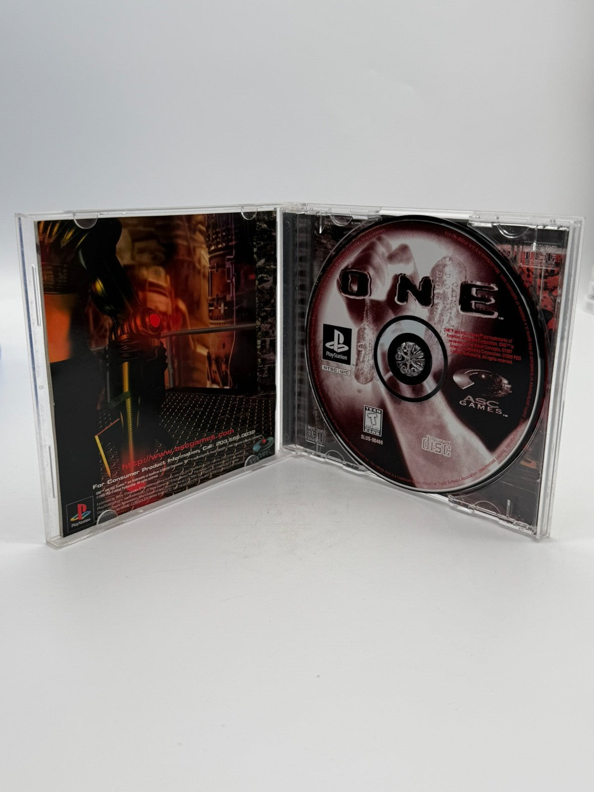 Une Sony Playstation 1 NTSC U/C bon état CIB OVP
