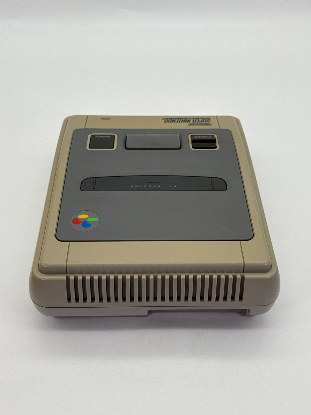 Nintendo SNES Console including 1x Controller good condition yellowed