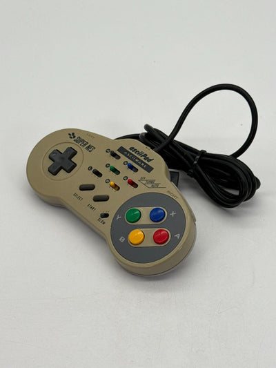 Console Nintendo SNES incluant 1 manette, bon état, jaunie