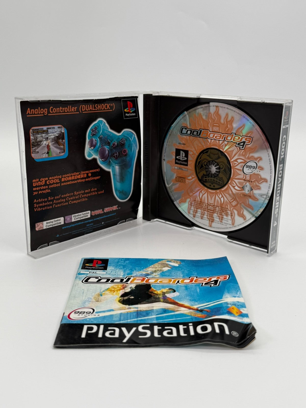 Cool Boarders 4 Sony Playstation 1 bon état CIB boîte d'origine